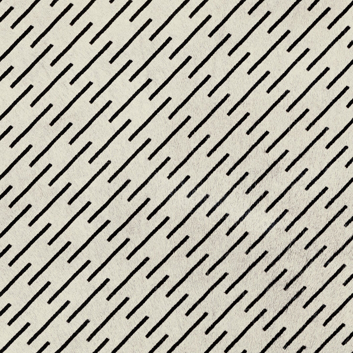 Pitch Hide Ivory by Groundworks Fabric KELLY WEARSTLER LEATHER III LEATHER - 100% Italy Horizontal: 2.5 and Vertical: 2.5 31.49 - Fabric Carolina -
