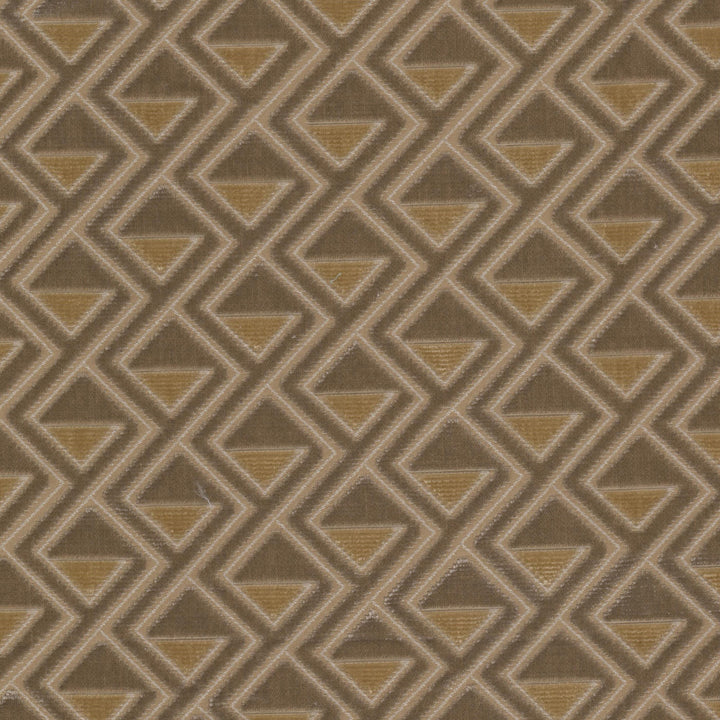 Hague 2 Brandy by Marcus William Fabric Marcus William Fabric Hague 2 BrandyFabric MARCUS WILLIAM DESTINATIONS 54%SVI 46%COT INDIA </p><p>Repeat: H: 1.875, V: 6.875 55 in - Fabric Carolina -