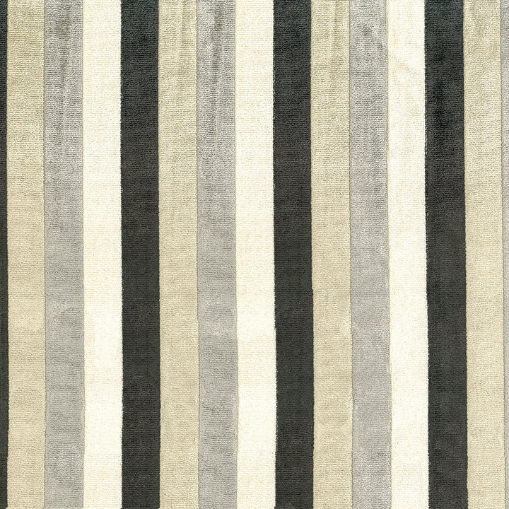 Hathaway 91 Mica by ABBEYSHEA Fabric 65% Polyester
35% Rayon CN 50,000 Double Rubs (Wyzenbeek) </p><p>Repeat: Horizontal: 3.9 in. (9.9 cm) up the roll and Vertical: 4.6 in. (11.7 cm) across the roll 55 in. (140 cm) - Fabric Carolina -