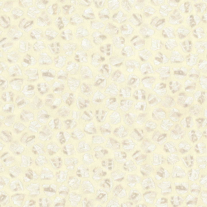 Herbal 1 Pearl by Marcus William Fabric Marcus William Fabric Herbal 1 PearlFabric MARCUS WILLIAM WORLD VIEW 55%LIN 45%COT INDIA </p><p>Repeat: H: 8.500, V: 7.500 50.5 in - Fabric Carolina -