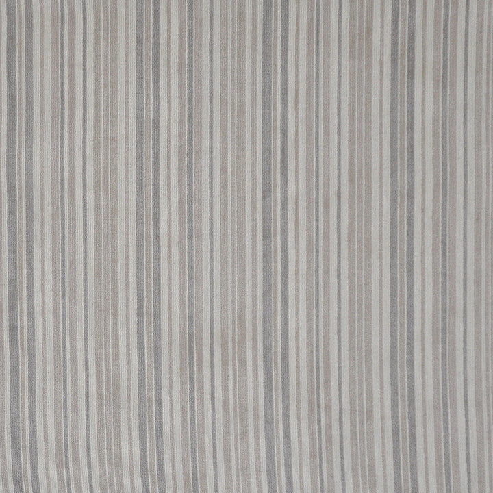 Hadley # 367 Asteroid by Maxwell Fabric PERFORMANCE WOVENS-VOL.I THUNDER 56% POLYESTER 38% ACRYLIC
6% VISCOSE TURKEY </p><p>Repeat: Horizontal: H-14.3 and Vertical: V-8.3 55" - Fabric Carolina -
