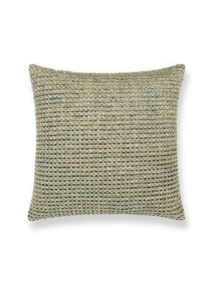 Heatherton Pillow 22 X 22 - Glen HNSDDK273330005 by Scalamandre Pillows COLOR POP 61% RECYCLED ACRYLIC 38% POLYESTER 1% VISCOSE U.S.A. Horizontal: and Vertical: 0 - Fabric Carolina -