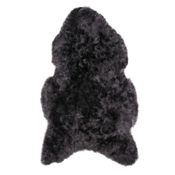 HOH040 Graphite by Greenhouse Fabric Sheepskin
 Longest Portion Of The Hide - 36" - 44"
 Wool Length - 2-2.5" </p><p>Repeat: - Fabric Carolina -