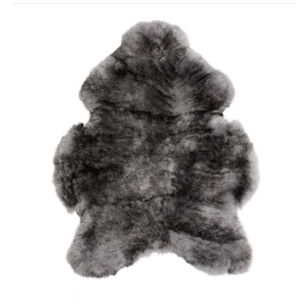 HOH043 Silver Dark Tipped by Greenhouse Fabric Sheepskin
 Longest Portion Of The Hide - 36" - 44"
 Wool Length - 2-2.5" </p><p>Repeat: - Fabric Carolina -