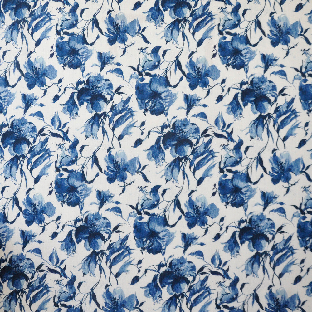 Igraine # 225 Lake by Maxwell Fabric COLOR THEORY-VOL.III BAY BREEZE 100% POLYESTER CHINA See sample </p><p>Repeat: Horizontal: 28" and Vertical: 23.25" 55" - Fabric Carolina -
