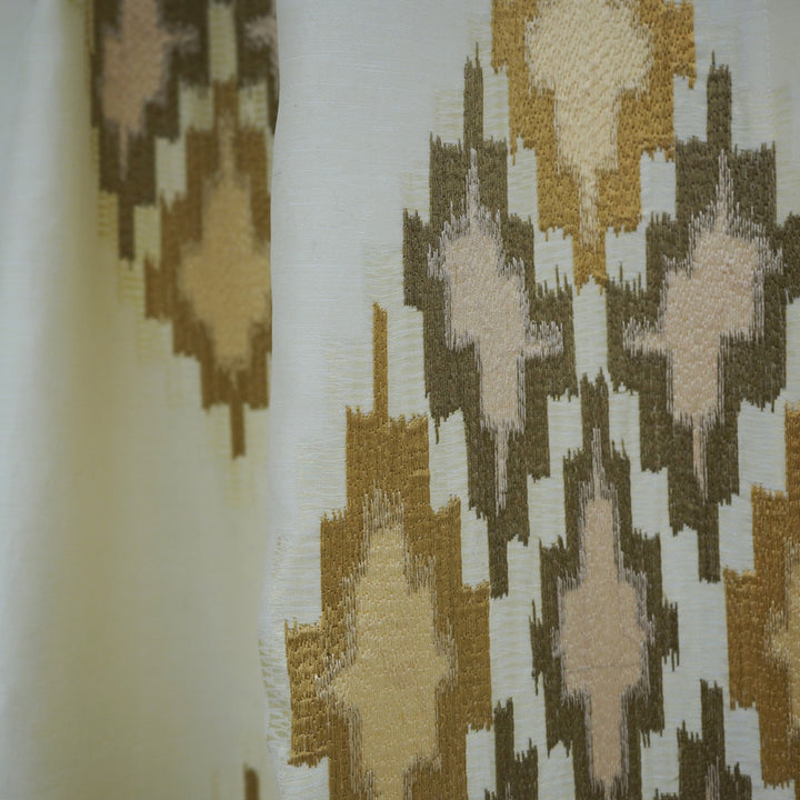 Inca 15Sj101 by JF Fabric JF Studio 52% Viscose, 15% Linen, 14% Polyester, 10% Cotton, 9% Silk India Horizontal: 25.6 and Vertical: 31.4 54 - Fabric Carolina -