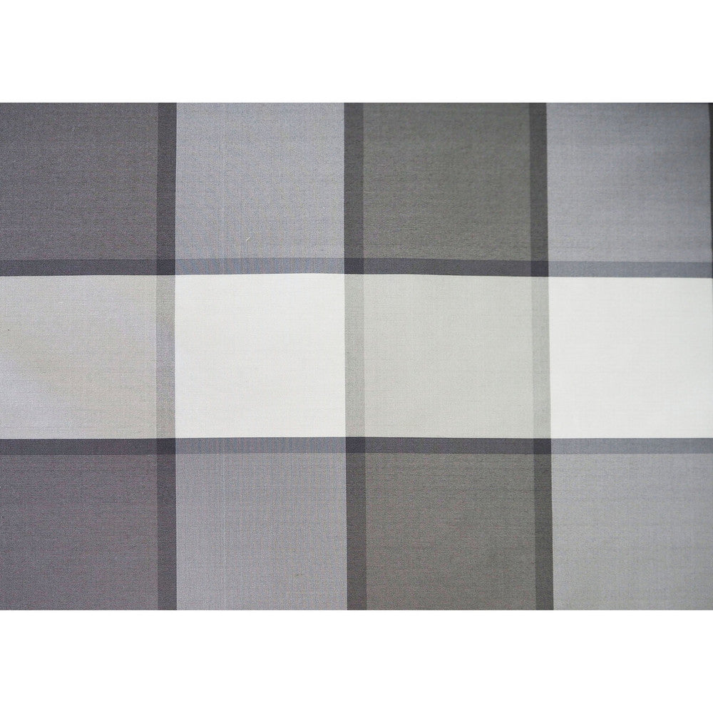 Piazza Plus Argento by Brunschwig & Fils Fabric Brunschwig & Fils Fabric Piazza Plus ArgentoFabric FESTIVAL SILK - 100% Thailand </p><p>Repeat: H: 7.25, V: 8 47 - Fabric Carolina -