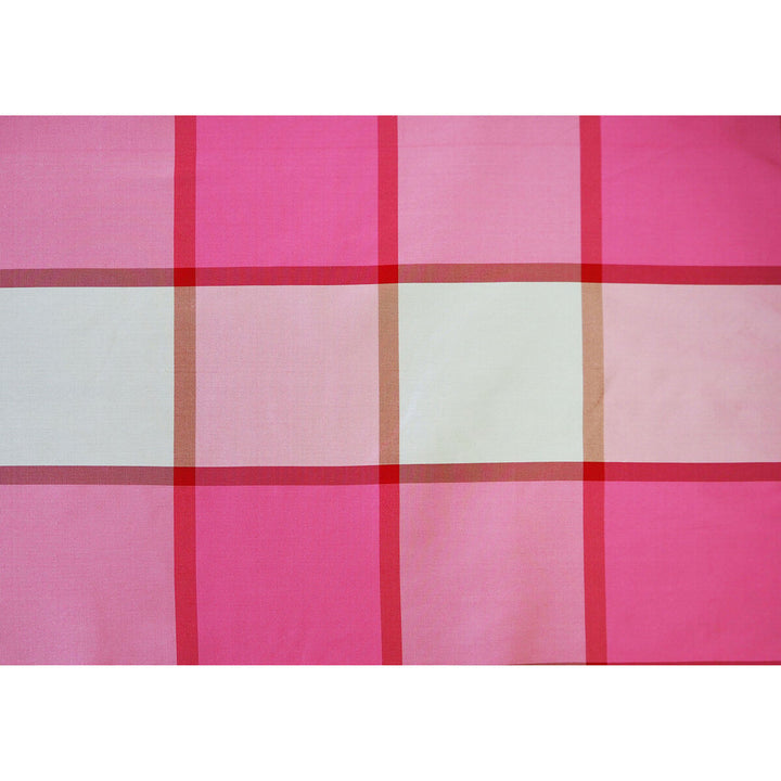 Piazza Plus Du Barry Pink by Brunschwig & Fils Fabric Brunschwig & Fils Fabric Piazza Plus Du Barry PinkFabric FESTIVAL SILK - 100% Thailand </p><p>Repeat: H: 7.25, V: 8 47 - Fabric Carolina -