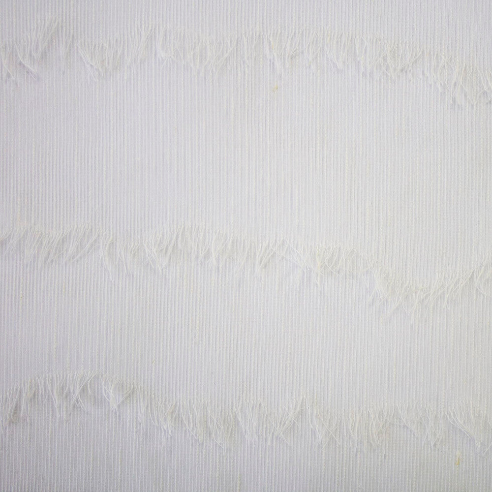 Keller 3 Eggshell by Marcus William Fabric Marcus William Fabric Keller 3 EggshellFabric KAI/MARCUS WILLIAM JACAMAR 80%POL 20%LIN TURKEY </p><p>Repeat: H: 17.625, V: 24.000 118 in - Fabric Carolina -
