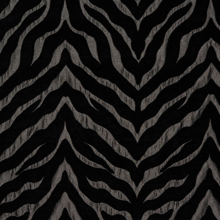 Kenilworth 2 Storm by Marcus William Fabric PS/MARCUS WILLIAM SERENGETI 61%POL 39%SVI TURKEY MARTINDALE WEAR TEST (20 000 CIRCULAR RUBS) Horizontal: 14.000 and Vertical: 22.500 54 in - Fabric Carolina -