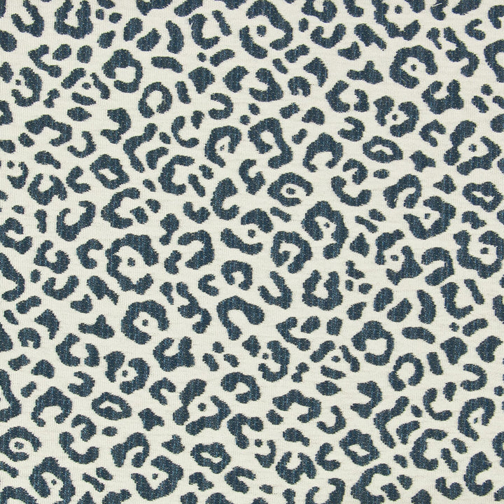 Ketchum 1 Slate by Marcus William Fabric MARCUS WILLIAM STEP OUT 60%POL 40%SVI USA FLAME RETARDANT-U.F.A.C. CLASS 1 CATB 117-2013 WYZENBEEK 39 000 DOUBLE RUB WEAR TEST (HEAVY DUTY) </p><p>Repeat: 6.75 54.38 in - Fabric Carolina -