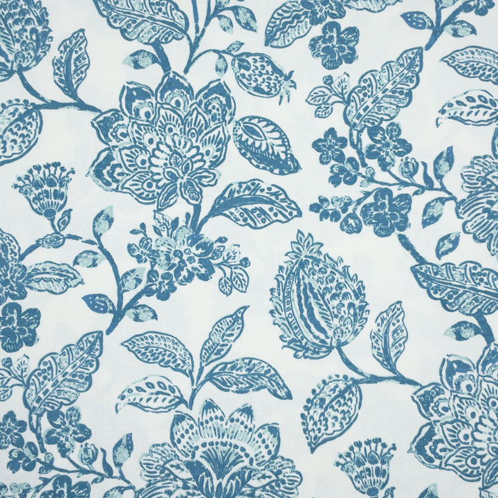 Lalune 1 Turquoise by Stout Fabric COMFORTABLE LIVING BAHAMA/CARIBBEAN 52%LIN 48%COT INDIA FLAME RETARDANT-U.F.A.C. CLASS 1 FLAME RETARDANT-N.F.P.A. 260A CLASS 1 CATB 117-2013 WYZENBEEK 21 000 DOUBLE RUB WEAR TEST (HEAVY DUTY) Horizontal: 26.375 and Vertical: 23.000 55 in - Fabric Carolina -
