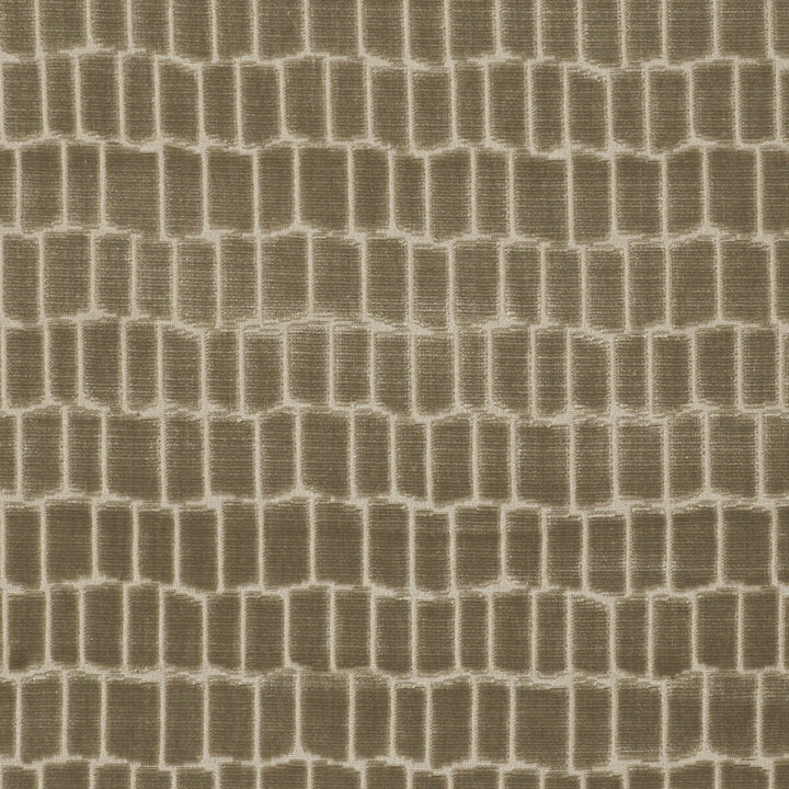 Maximo Lino by Gaston Y Daniela Fabric Gaston Y Daniela Fabric Maximo LinoFabric LORENZO CASTILLO V VISCOSE - 75%;POLYESTER - 25% Belgium </p><p>Repeat: H: 6.89, V: 4.84 54.33 - Fabric Carolina -
