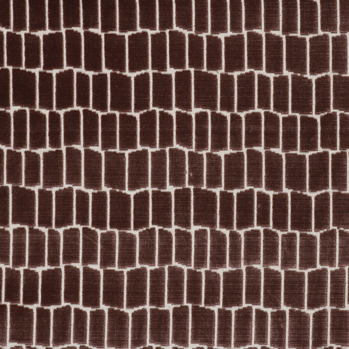 Maximo Rosa by Gaston Y Daniela Fabric Gaston Y Daniela Fabric Maximo RosaFabric LORENZO CASTILLO V VISCOSE - 75%;POLYESTER - 25% Belgium </p><p>Repeat: H: 6.89, V: 4.84 54.33 - Fabric Carolina -