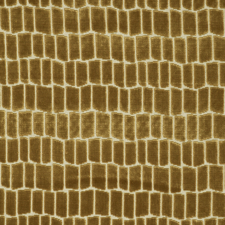 Maximo Oro by Gaston Y Daniela Fabric Gaston Y Daniela Fabric Maximo OroFabric LORENZO CASTILLO V VISCOSE - 75%;POLYESTER - 25% Belgium </p><p>Repeat: H: 6.89, V: 4.84 54.33 - Fabric Carolina -