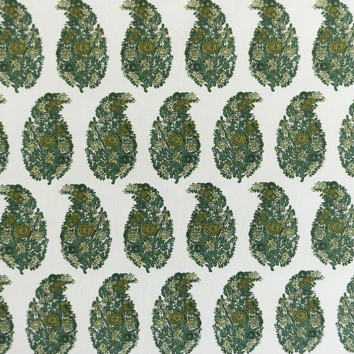 Tarsila Verde by Gaston Y Daniela Fabric LORENZO CASTILLO V COTTON - 100% Spain HEAVY Horizontal: 2.44 and Vertical: 6.88 55.11 - Fabric Carolina -