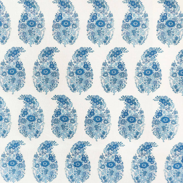 Tarsila Azul by Gaston Y Daniela Fabric LORENZO CASTILLO V COTTON - 100% Spain HEAVY Horizontal: 2.44 and Vertical: 6.88 55.11 - Fabric Carolina -