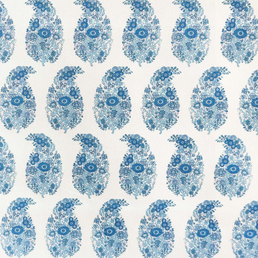Tarsila Azul by Gaston Y Daniela Fabric LORENZO CASTILLO V COTTON - 100% Spain HEAVY Horizontal: 2.44 and Vertical: 6.88 55.11 - Fabric Carolina -