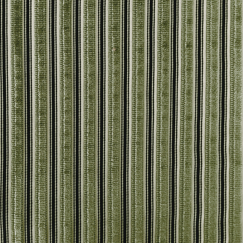 Eresma Verde by Gaston Y Daniela Fabric Gaston Y Daniela Fabric Eresma VerdeFabric LORENZO CASTILLO IV VISCOSE - 58%;COTTON - 42% India </p><p>Repeat: H: 0.67, V: 0 55 - Fabric Carolina -