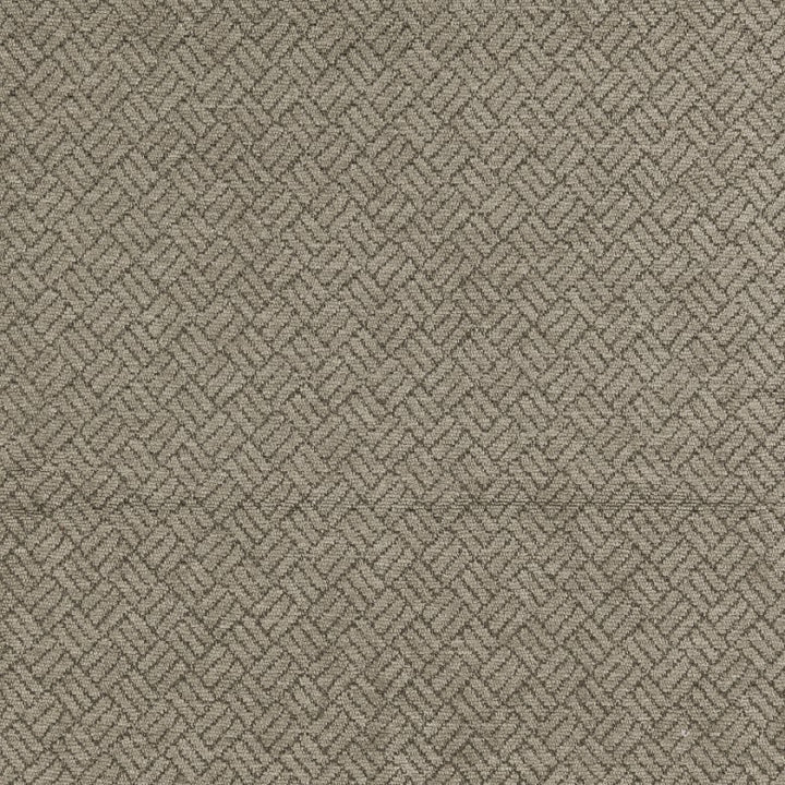 Laced Up # 03 Chinchilla by Maxwell Fabric 55% POLYESTER 40% ACRYLIC
5% VISCOSE TURKEY </p><p>Repeat: Horizontal: and Vertical: V&H-0.8 55.9" - Fabric Carolina -