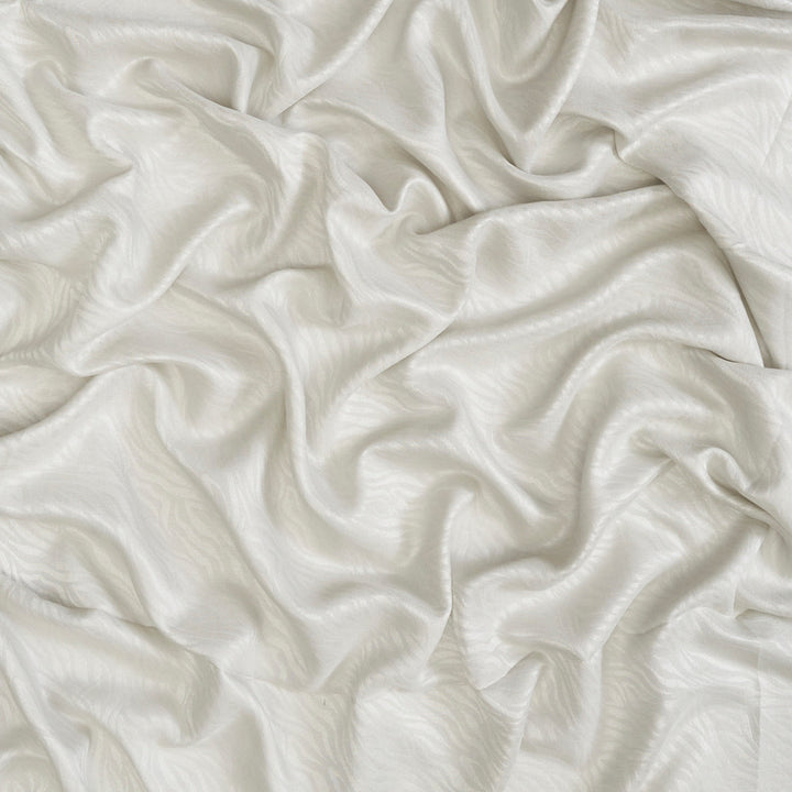 Living 94J9001 by JF Fabric CLOUD NINE 77% Polyester, 18% Viscose, 5% Linen India Horizontal: 6.875 and Vertical: 6.75 118 - Fabric Carolina -
