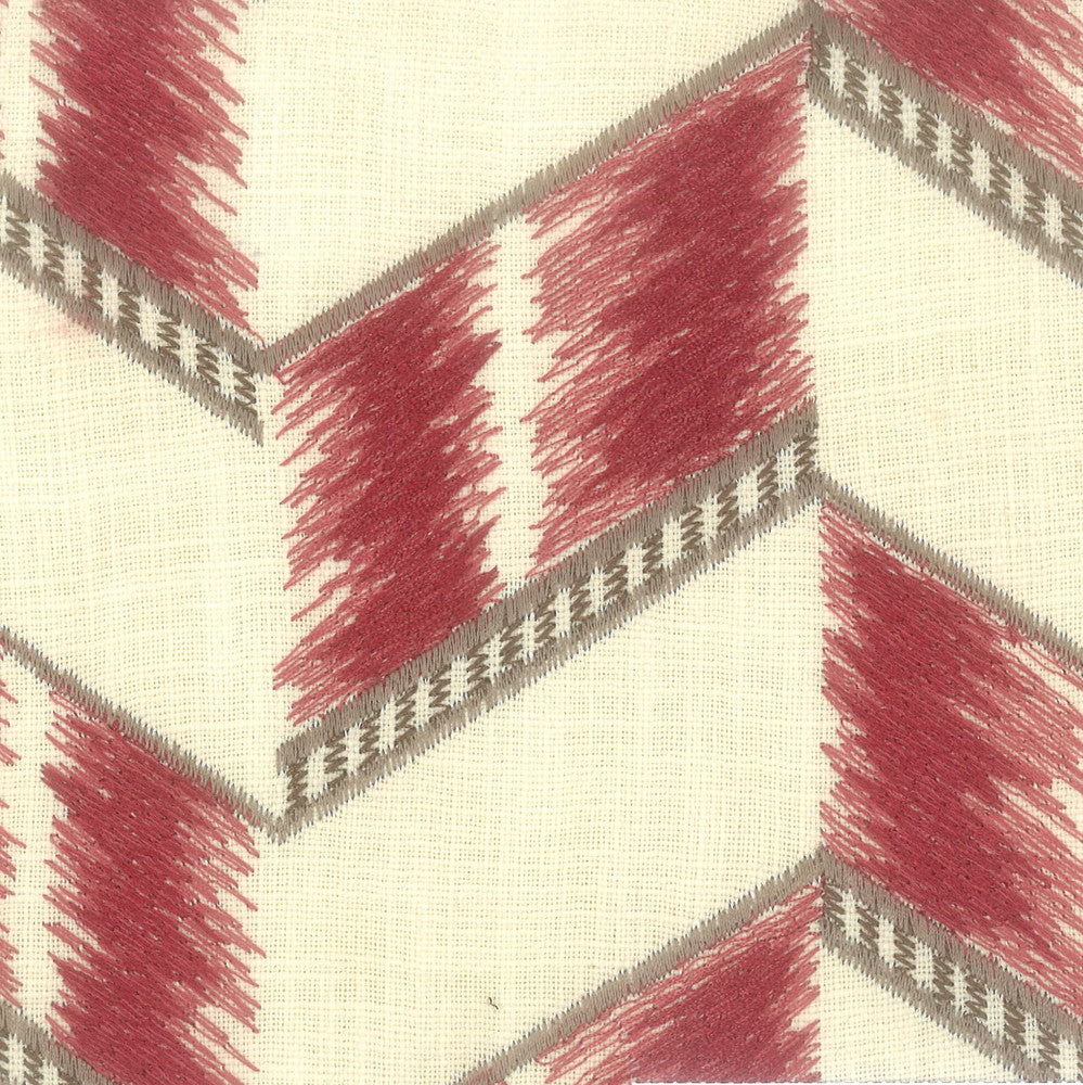 Lizard 1 Rasberry by Stout Fabric Stout Fabric Lizard 1 RasberryFabric COMFORTABLE LIVING PETAL/PUNCH 100%COT %REMB INDIA </p><p>Repeat: H: 5.000, V: 6.625 53 in - Fabric Carolina -