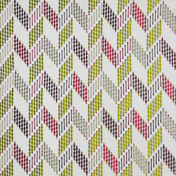 Lariat # 628 Bouquet by Maxwell Fabric TELAFINA SEASON XI 55% LINEN 45% COTTON
None INDIA </p><p>Repeat: Horizontal: H-12.8 and Vertical: V-15 54.3" - Fabric Carolina -