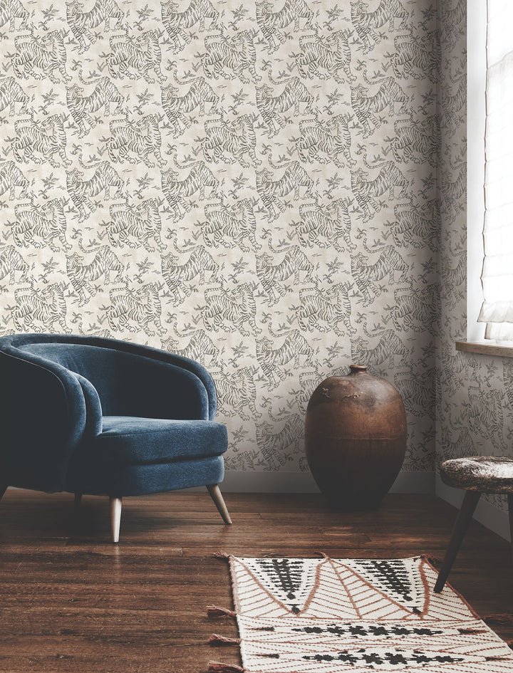 Orly Tigers White by Lemieux et Cie Wallpaper