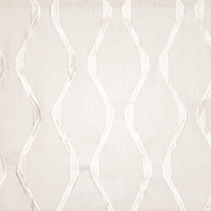 Lacing # 423 Glimmer by Maxwell Fabric Color Theory-Vol. Ix Birchbark 55% COTTON
21% RAYON
20% POLYESTER
4% LINEN INDIA V-7.5" H-5" 54" - Fabric Carolina -