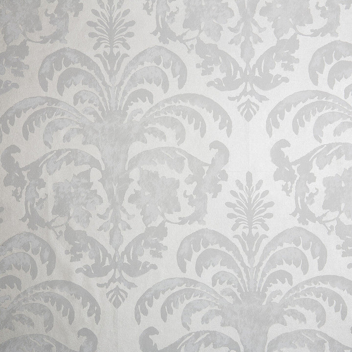 Colonial 7 by Kravet Design Designer Wallcovering LIZZO NATURAL PRODUCTS - 60%;SYNTHETIC - 40% Spain Horizontal: 27.6 and Vertical: 25.2 27.6 - Swanky Fabrics -
