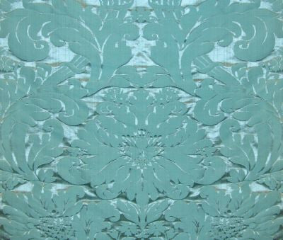 <p>Lombardy Teal M011550003 by Scalamandre Fabric</p><p><strong>Required Minimum Quantity Purchase: Fabrics by the yard 1 YARD MINIMUM </p><p>Book: </p><p>Content: 75% COTTON 25% SILK</p><p>Origin: ITALY</p><p>Performance: MEDIUM DUTY</p><p>Repeat: Horizontal: 25.5" and Vertical: 26"</p><p>Width: 51</p>
