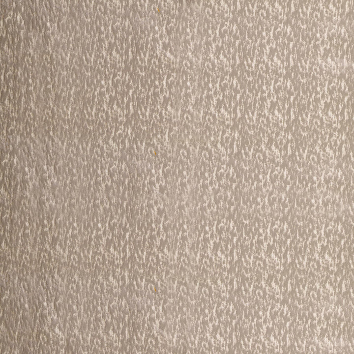 Macintosh 2 Cappuccino by Marcus William Fabric Marcus William Fabric Macintosh 2 CappuccinoFabric KAI/MARCUS WILLIAM LAZULI INDIA </p><p>Repeat: H: 9.250, V: 4.500 54.38 in - Fabric Carolina -