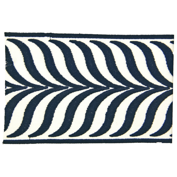 Martin 11 Regency by Stout Trim Stout Trim Martin 11 RegencyTrim DISTINCTION TAPES 100%POL CHINA </p><p>Repeat: H: 3.500, V: 0.625 3.5 in - Fabric Carolina -