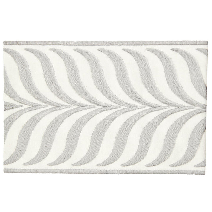 Martin 15 Fog by Stout Trim DISTINCTION TAPES 100%POL CHINA </p><p>Repeat: 0.625 3.5 in - Fabric Carolina -