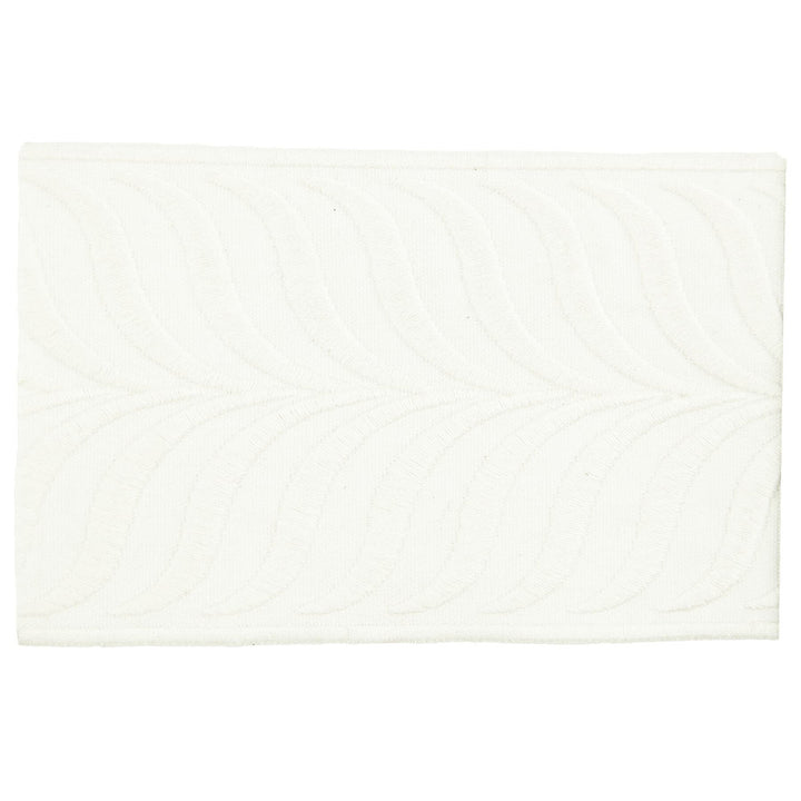 Martin 5 Bone by Stout Trim Stout Trim Martin 5 BoneTrim DISTINCTION TAPES 100%POL CHINA </p><p>Repeat: H: 3.500, V: 0.625 3.5 in - Fabric Carolina -