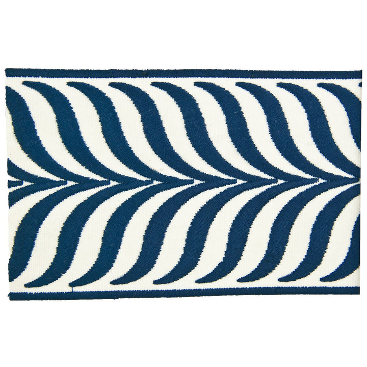 Martin 7 Ink by Stout Trim Stout Trim Martin 7 InkTrim DISTINCTION TAPES 100%POL CHINA </p><p>Repeat: H: 3.500, V: 0.625 3.5 in - Fabric Carolina -