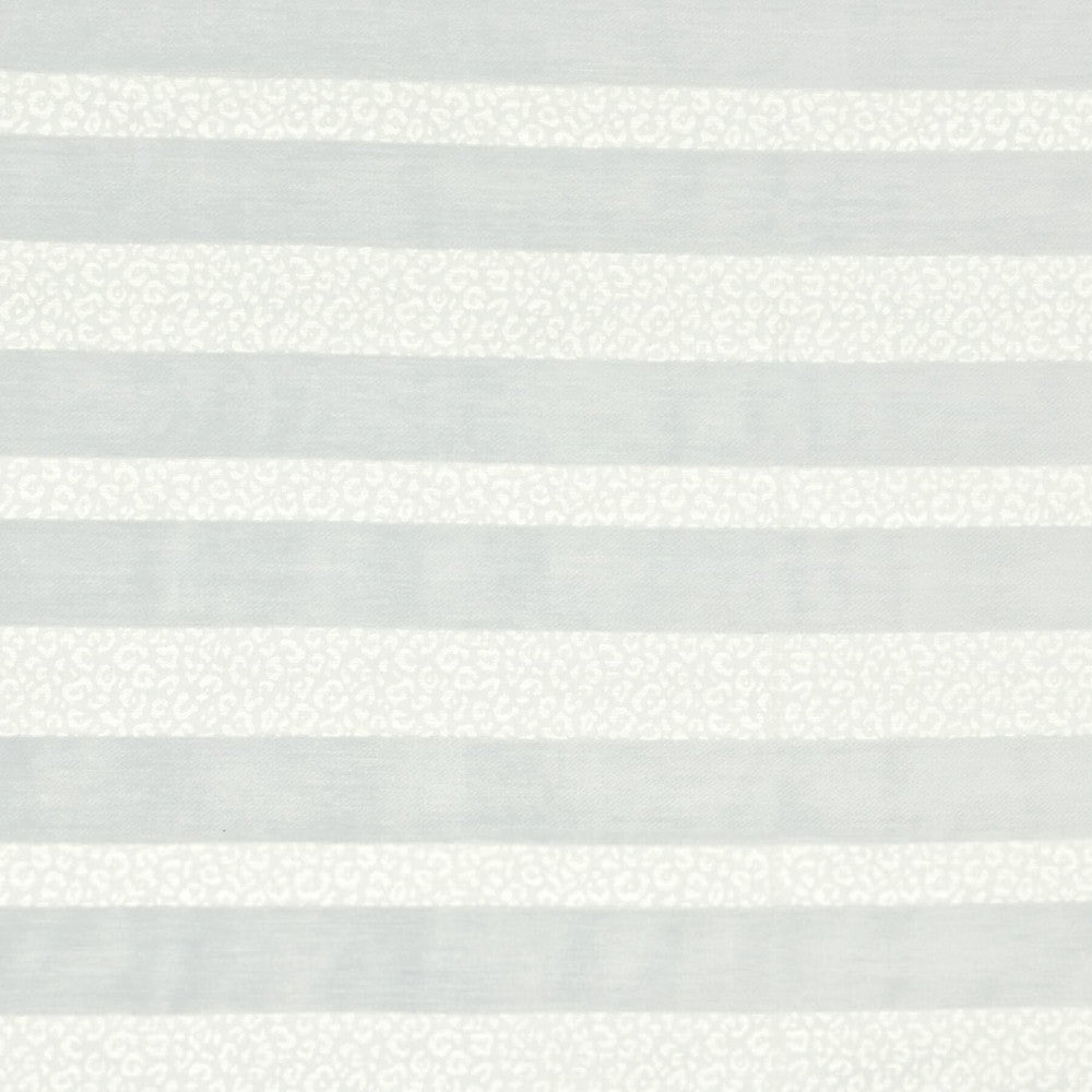 Mcgonigle 4 Grey by Marcus William Fabric MARCUS WILLIAM STEP OUT 54%SVI 37%POL 9%COT USA WYZENBEEK 30 000 DOUBLE RUB WEAR TEST (HEAVY DUTY) FLAME RETARDANT-U.F.A.C. CLASS 1 CATB 117-2013 </p><p>Repeat: 8.625 55 in - Fabric Carolina -