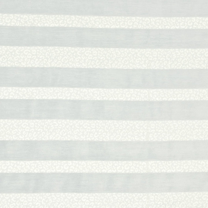 Mcgonigle 4 Grey by Marcus William Fabric MARCUS WILLIAM STEP OUT 54%SVI 37%POL 9%COT USA WYZENBEEK 30 000 DOUBLE RUB WEAR TEST (HEAVY DUTY) FLAME RETARDANT-U.F.A.C. CLASS 1 CATB 117-2013 Horizontal: 7 and Vertical: 8.625 55 in - Fabric Carolina -