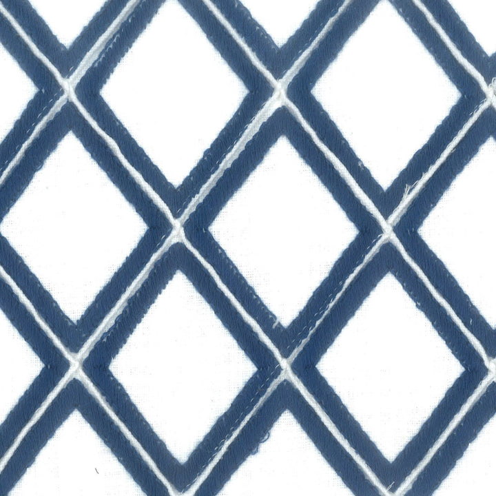 Mesmerize 1 Royal by Stout Fabric Stout Fabric Mesmerize 1 RoyalFabric COMFORTABLE LIVING SPRAY/OCEAN 100%COT %PEMB INDIA </p><p>Repeat: H: 3.000, V: 3.500 51.5 in - Fabric Carolina -