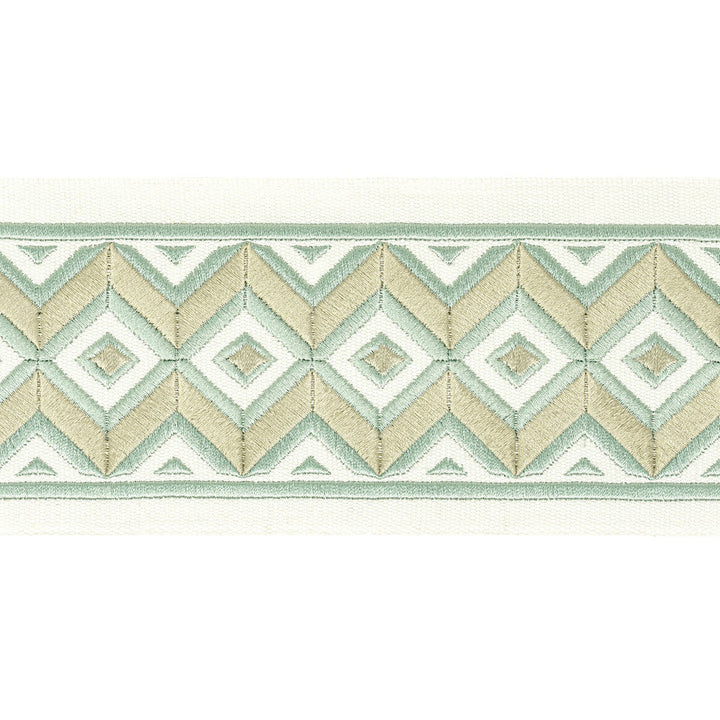 Midland Tape 3 Shoreline by Stout Trim Stout Trim Midland Tape 3 ShorelineTrim STITCHED UP TRIM INDIA </p><p>Repeat: H: 4.000, V: 1.500 4 in - Fabric Carolina -