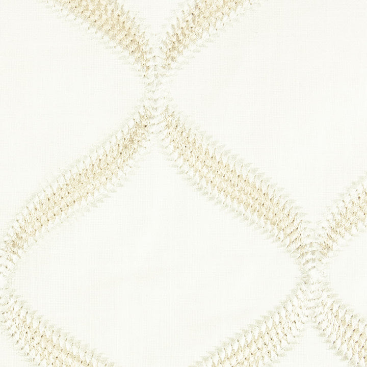 Newmarket 2 Almond by Stout Fabric Stout Fabric Newmarket 2 AlmondFabric RAINBOW LIBRARY BAMBOO/FAWN INDIA </p><p>Repeat: H: 5.500, V: 6.250 54 in - Fabric Carolina -