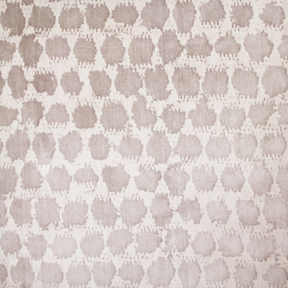 Nieman 5 Truffle by Marcus William Fabric KAI/MARCUS WILLIAM FARAH 43%COT 33%SVI 24%POL INDIA MARTINDALE WEAR TEST (50 000 CIRCULAR RUBS) Horizontal: 13.75 and Vertical: 12.5 55 in - Fabric Carolina -