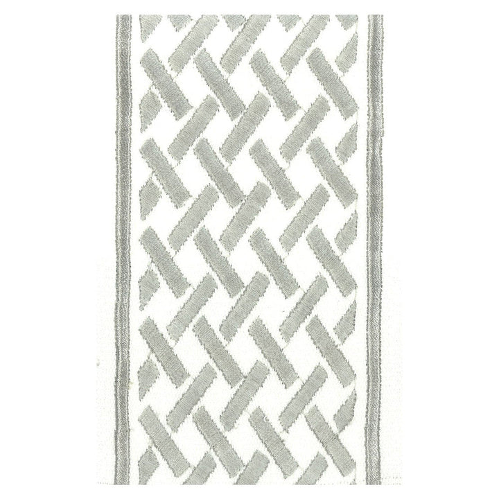 Nova 4 Silver by Stout Trim Stout Trim Nova 4 SilverTrim ILLUMINATION TRIM INDIA </p><p>Repeat: H: 1.000, V: 0.000 4 in - Fabric Carolina -