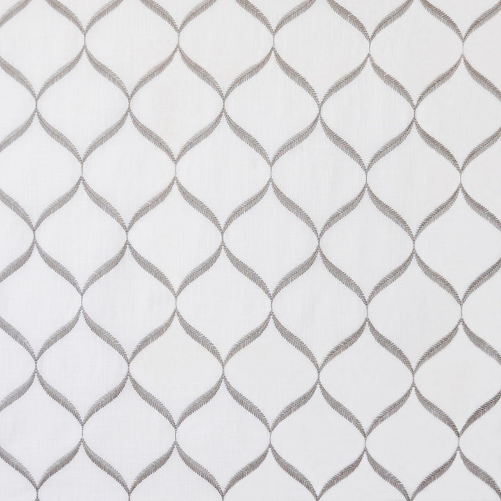 Oxbow # 436 Filigree by Maxwell Fabric COLOR THEORY-VOL.III LONDON FOG 100% POLYESTER
None CHINA </p><p>Repeat: Horizontal: H-5.6 and Vertical: V-8 59"EMB50.5 - Fabric Carolina -