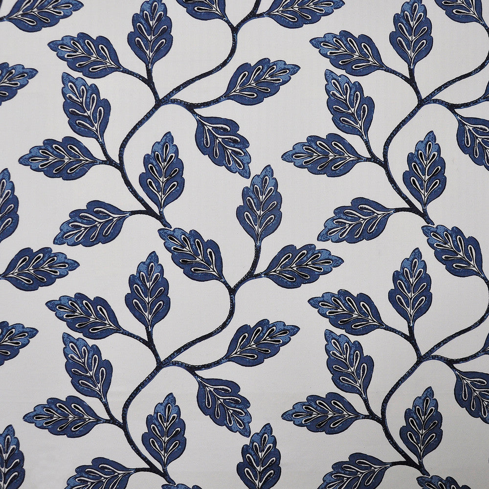 Oakhurst # 221 Blue by Maxwell Fabric COLOR WAVES-GARDENIA 85% COTTON 15% VISCOSE
None INDIA </p><p>Repeat: Horizontal: H-13.5 and Vertical: V-13 54" - Fabric Carolina -