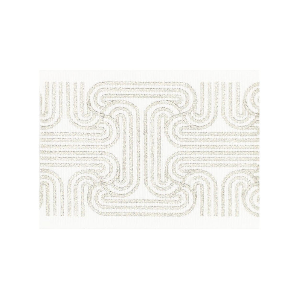 Cobra 6 Chambray by Stout Trim Stout Trim Cobra 6 ChambrayTrim New World Trim Volume Ii 81%Svi 18%Pol 1%Mtl China </p><p>Repeat: H: 2.25, V: 0 2.88 in - Fabric Carolina -
