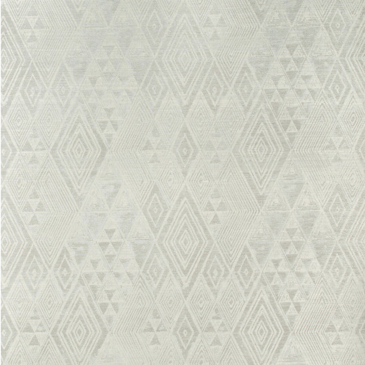 Marula Paper Platinum by Lee Jofa Wallcovering Lee Jofa Wallcovering Marula Paper PlatinumWallcovering MERKATO SISAL - 90%;COTTON - 10% United States </p><p>Repeat: H: 17, V: 17 34 - Fabric Carolina -