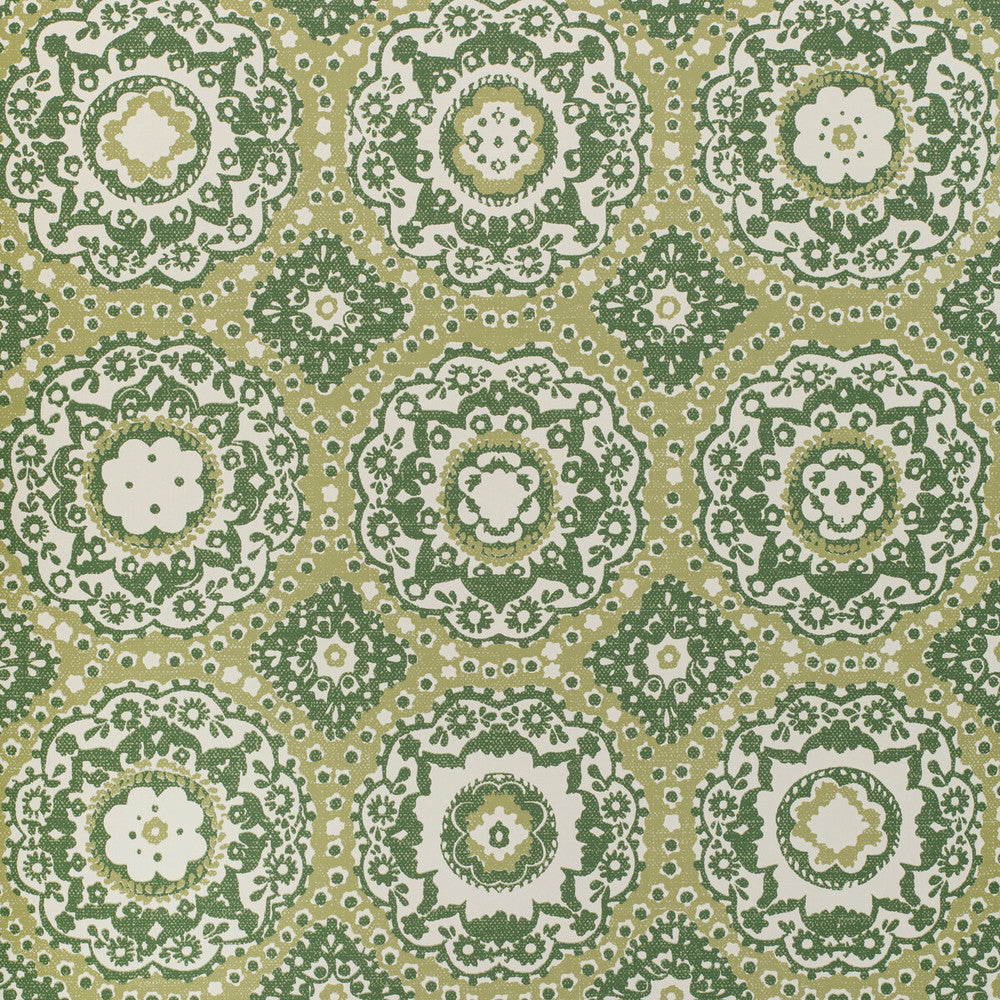 Bayview Paper Spring by Lee Jofa Wallcovering AVONDALE WALLPAPER PAPER - 100% United States Horizontal: 27 and Vertical: 27 27 - Fabric Carolina -
