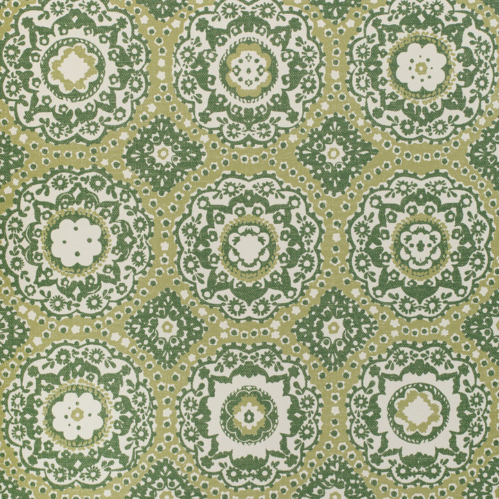 Bayview Paper Spring by Lee Jofa Wallcovering AVONDALE WALLPAPER PAPER - 100% United States Horizontal: 27 and Vertical: 27 27 - Fabric Carolina -