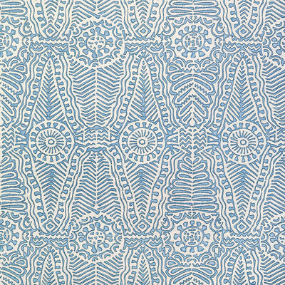 P2020112.5.0 by Lee Jofa Wallcovering Lee Jofa Wallcovering P2020112.5.0Wallcovering AVONDALE WALLPAPER WOOD PULP - 45%;BINDER - 20%;MINERAL FILLERS - 20%;POLYESTER - 15% United States </p><p>Repeat: H: 13.5, V: 13.75 27 - Fabric Carolina -